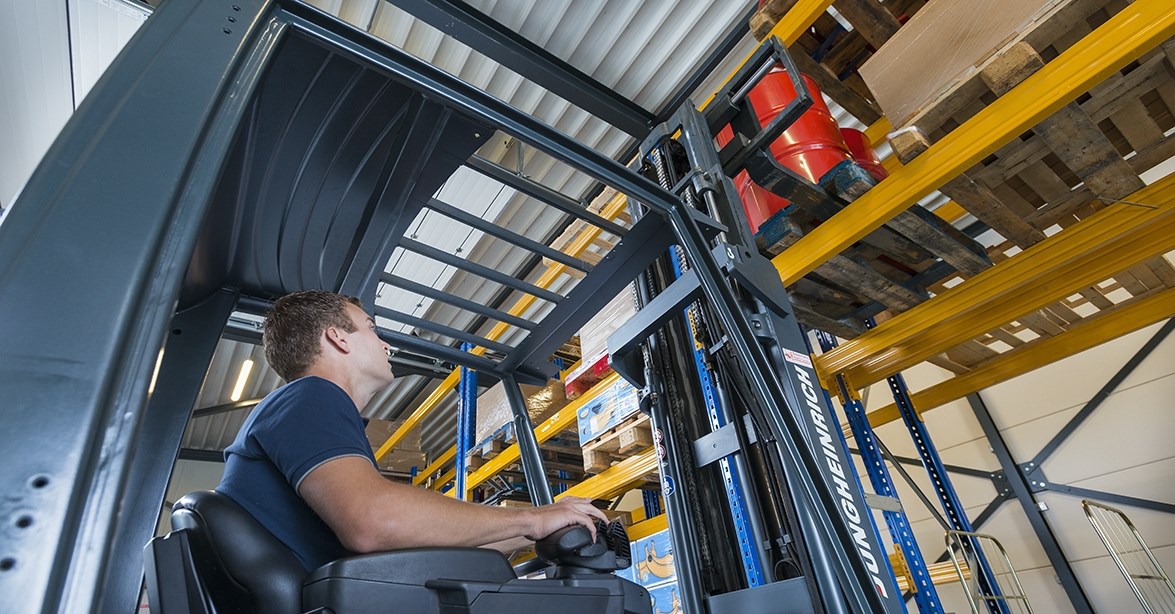 U17 Chauffeur autolaadkraan laden en lossen