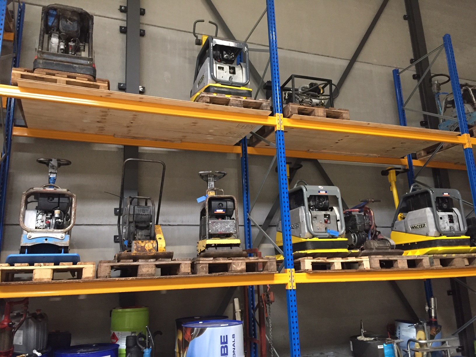 Diverse Gebruikte trilplaten op voorraad